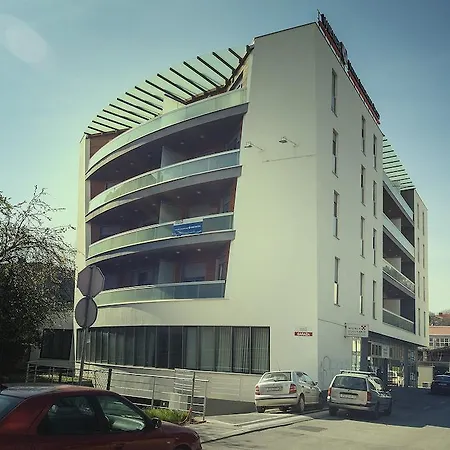 Business Pula